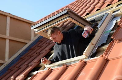 Pose de fenêtres de toit Velux à Olivese